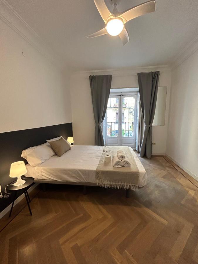 Villa Rooms Madrid Buitenkant foto