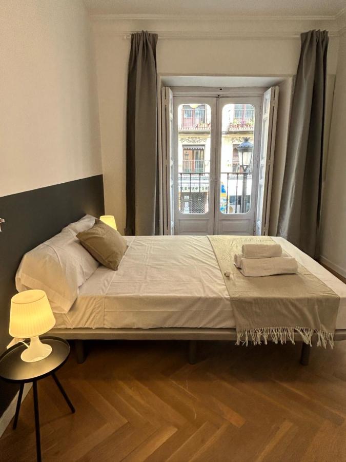 Villa Rooms Madrid Buitenkant foto