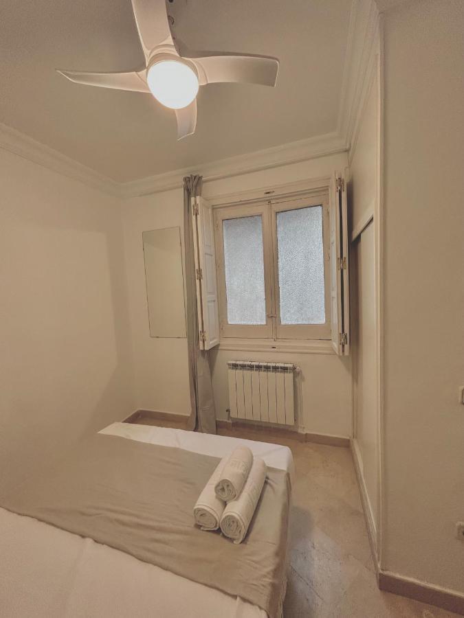 Villa Rooms Madrid Buitenkant foto
