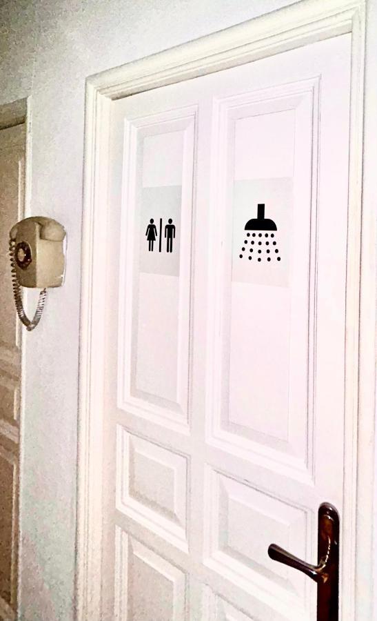 Villa Rooms Madrid Buitenkant foto